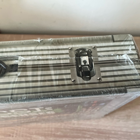 Brand NEW - CSI: Crime Scene Investigation Senses The Game - Picture 6 of 6